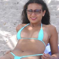 8thStreetLatinas Vanessa