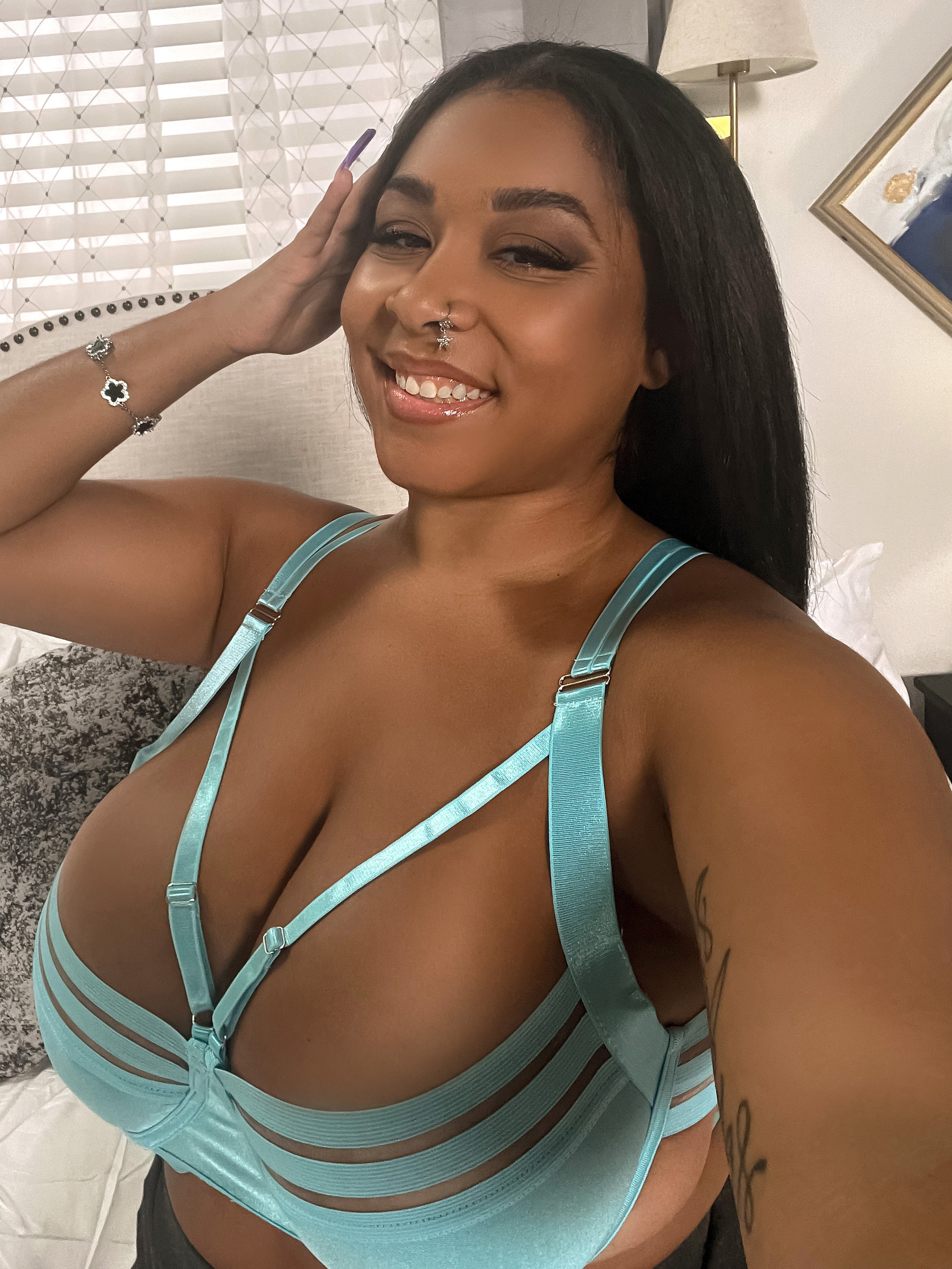 Juliana Dreams on Reality Kings